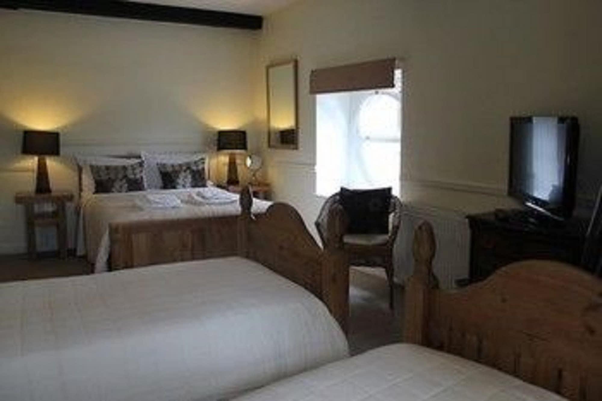 The Coach House Bed & Breakfast Winterbourne Bagian luar foto